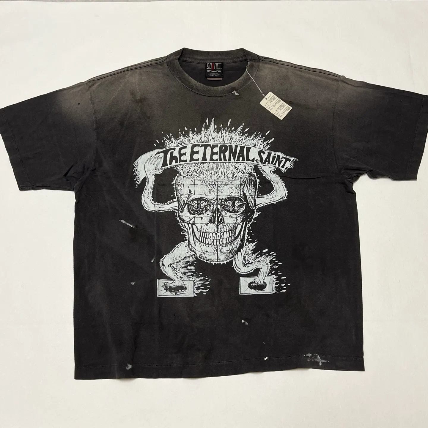 SAINT Mxxxxxx SS TEE/THE ETERNAL/BLK Latest Skeleton Beetle Distressed Sulfur Dyeing Retro Short Sleeves Washed Black S-XL Garment Dyeing Rewashed for Distressed Horse Replacement Faded Top Printing Technology Simulates Natural Distressed Style Really Correct Version Original Consistent Main Mark/Washed Mark/Angel Anti-Counterfeiting Mark